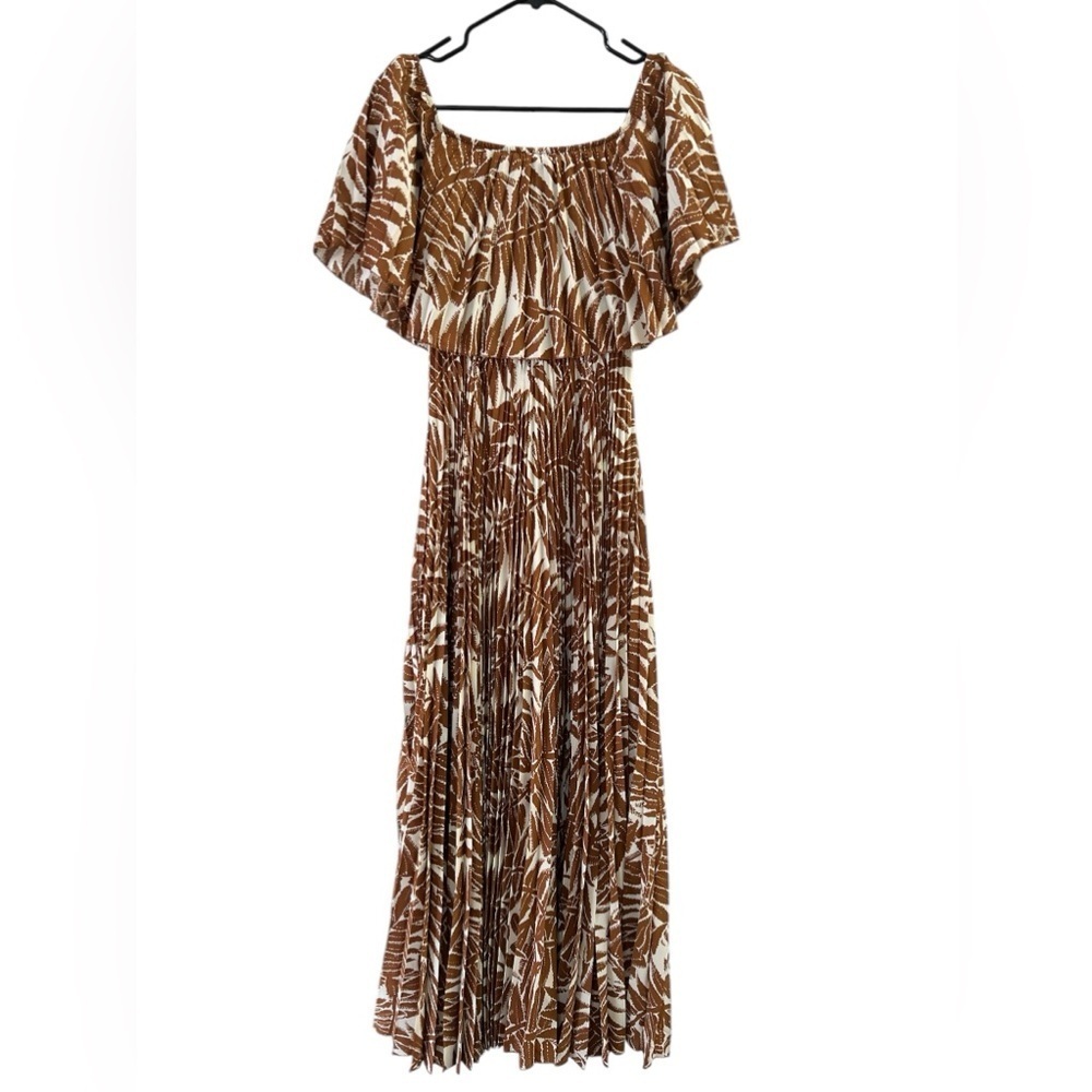 Brown floral tapered maxi off shoulder dress - Picture 2 of 5